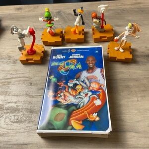 VTG Space Jam VHS Michael Jordan, Lot includes McDonald’s Looney Tunes Figurines